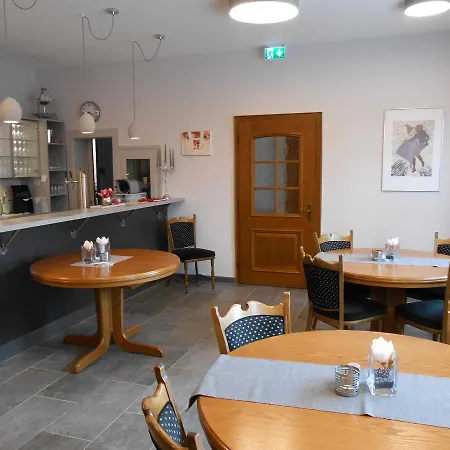 Hotell Albrecht's & Restaurant Gmbh 2*